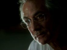 David Strathairn