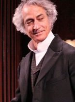 David Strathairn