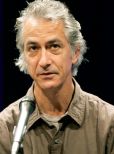 David Strathairn