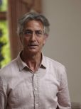 David Strathairn