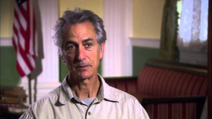 David Strathairn