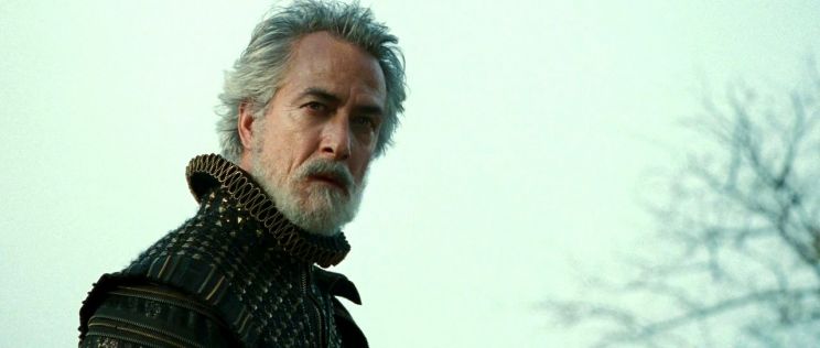 David Strathairn