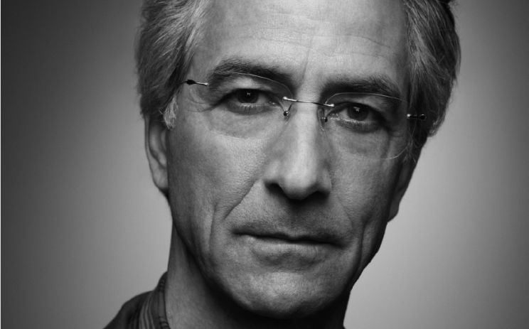 David Strathairn