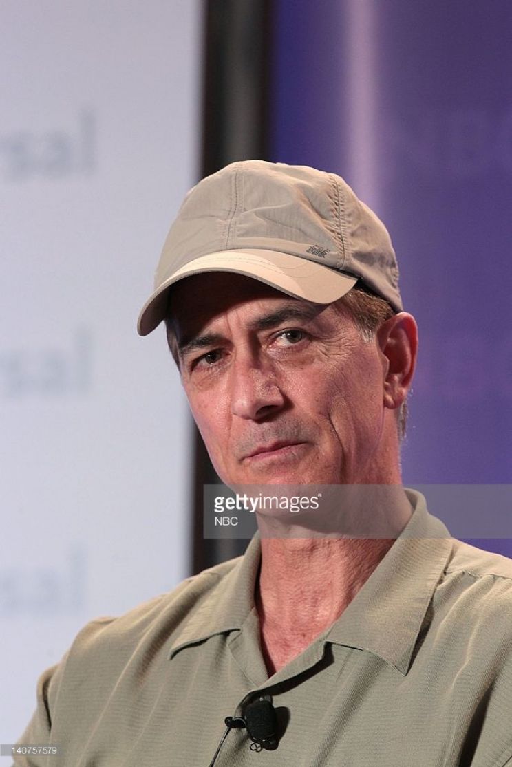 David Strathairn