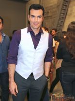 David Zepeda photo