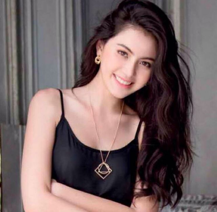 Davika Hoorne