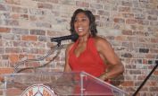 Dawnn Lewis