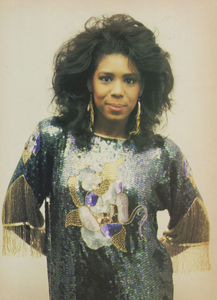 Dawnn Lewis