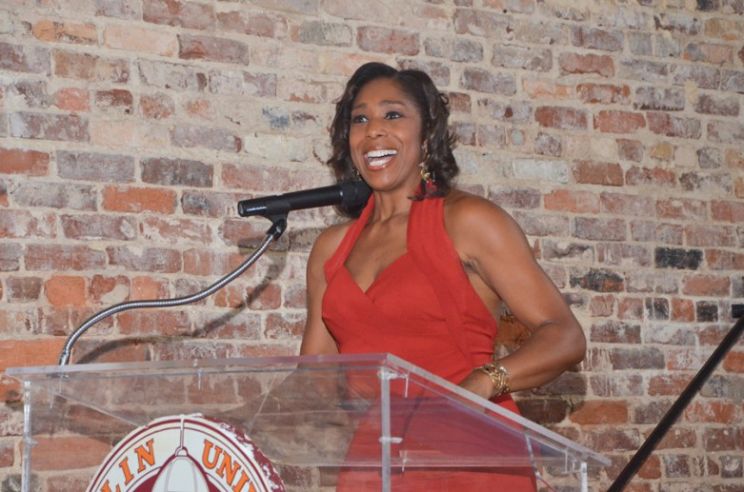 Dawnn Lewis