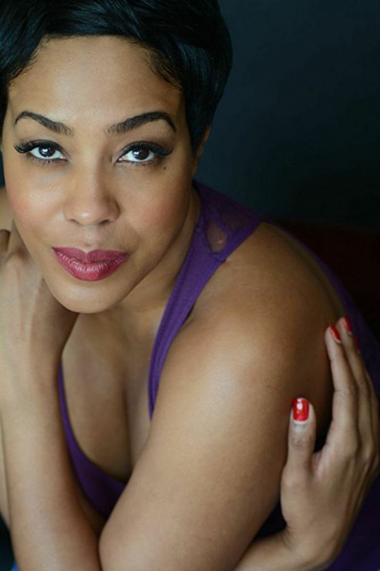 De'Adre Aziza