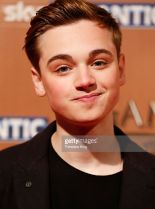 Dean-Charles Chapman #105951 picture (Portrait Medium)