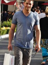 Dean Geyer photo