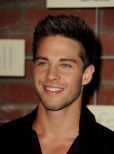 Dean Geyer