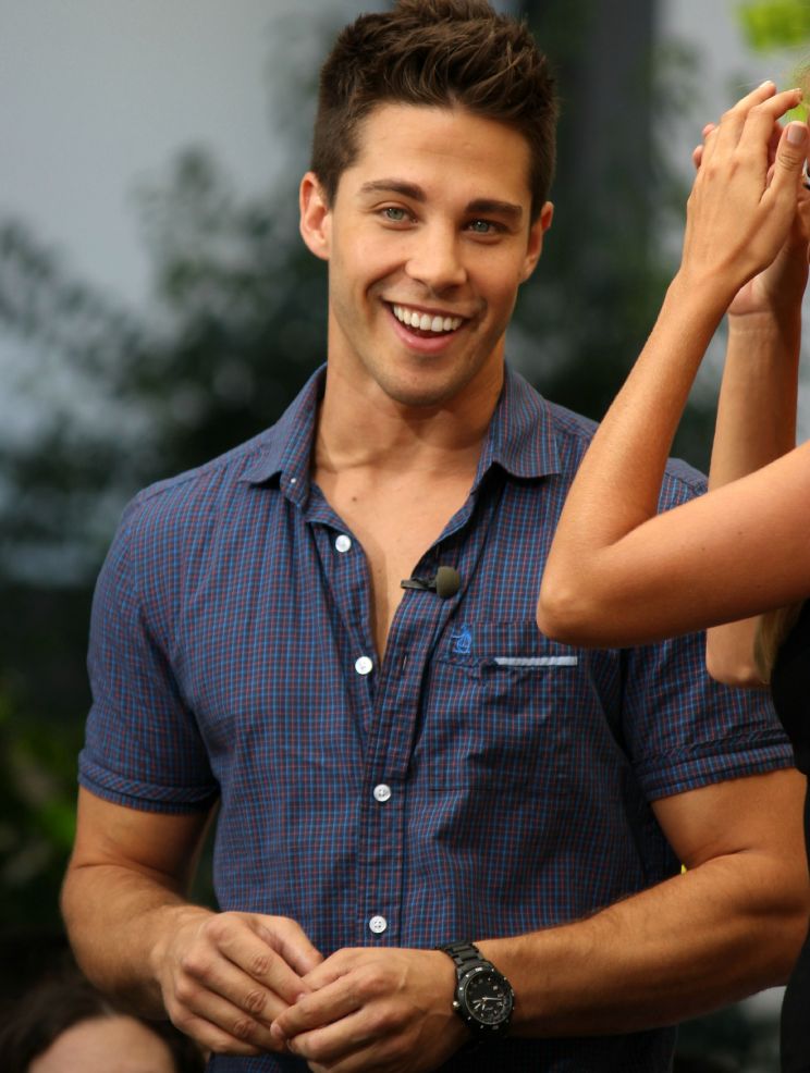 Dean Geyer