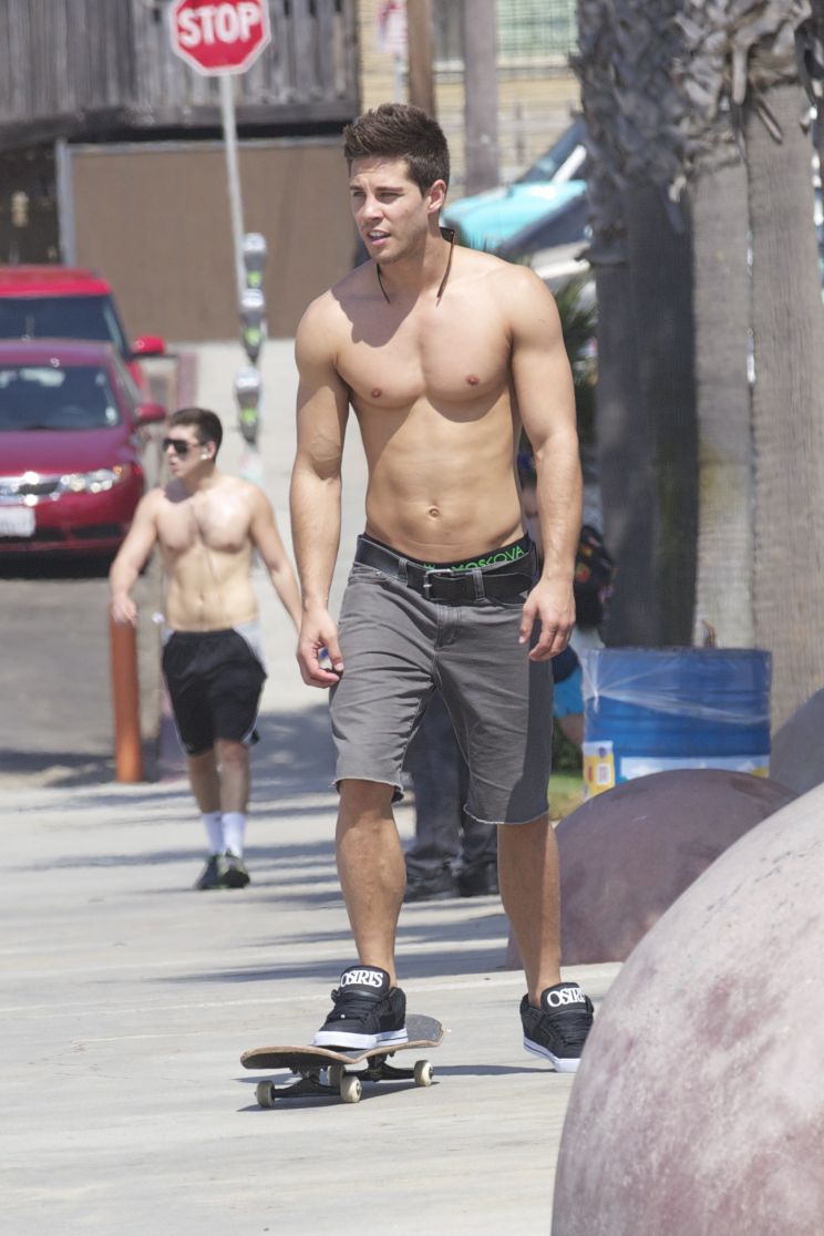 Dean Geyer