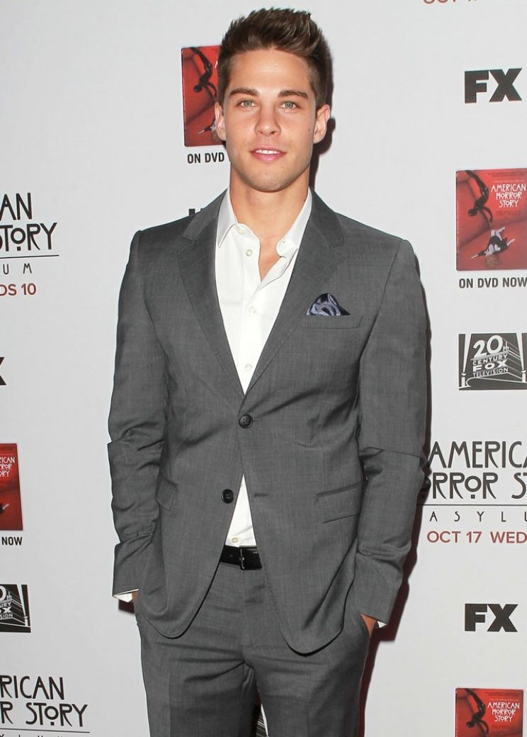 Dean Geyer