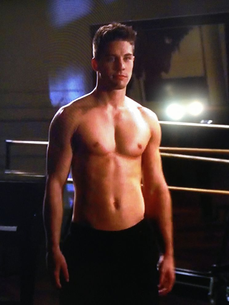 Dean Geyer