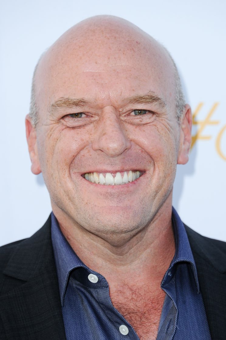 Pictures of Dean Norris