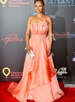Debbi Morgan photo