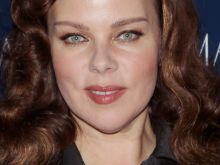 Debi Mazar