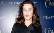 Debi Mazar