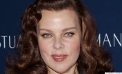 Debi Mazar