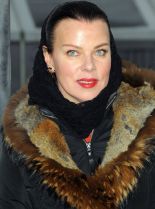 Debi Mazar