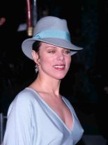 Debi Mazar