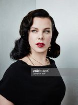 Debi Mazar