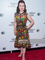Debi Mazar