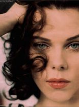 Debi Mazar