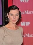 Debi Mazar