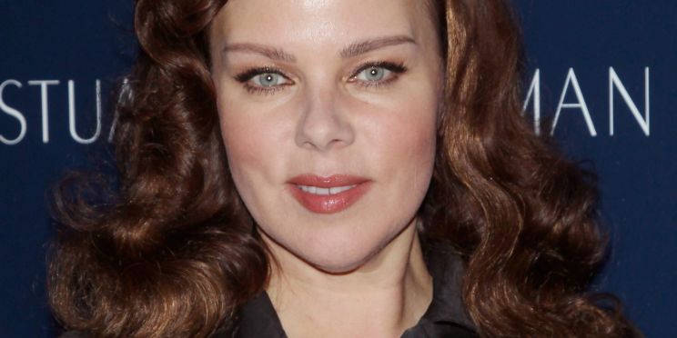 Debi Mazar