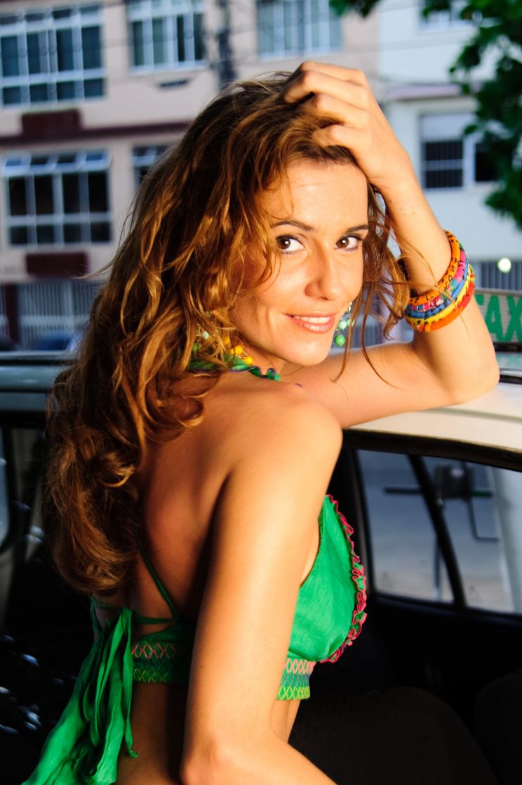 Deborah Secco