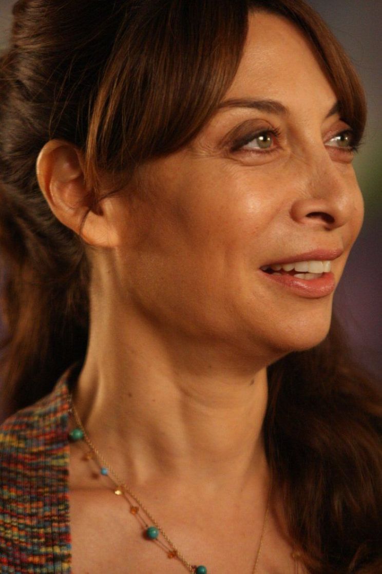 Debra Azar