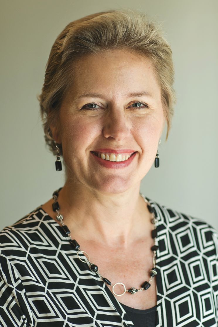 Dee Shaw