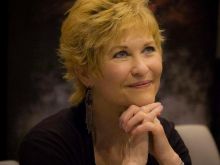 Dee Wallace