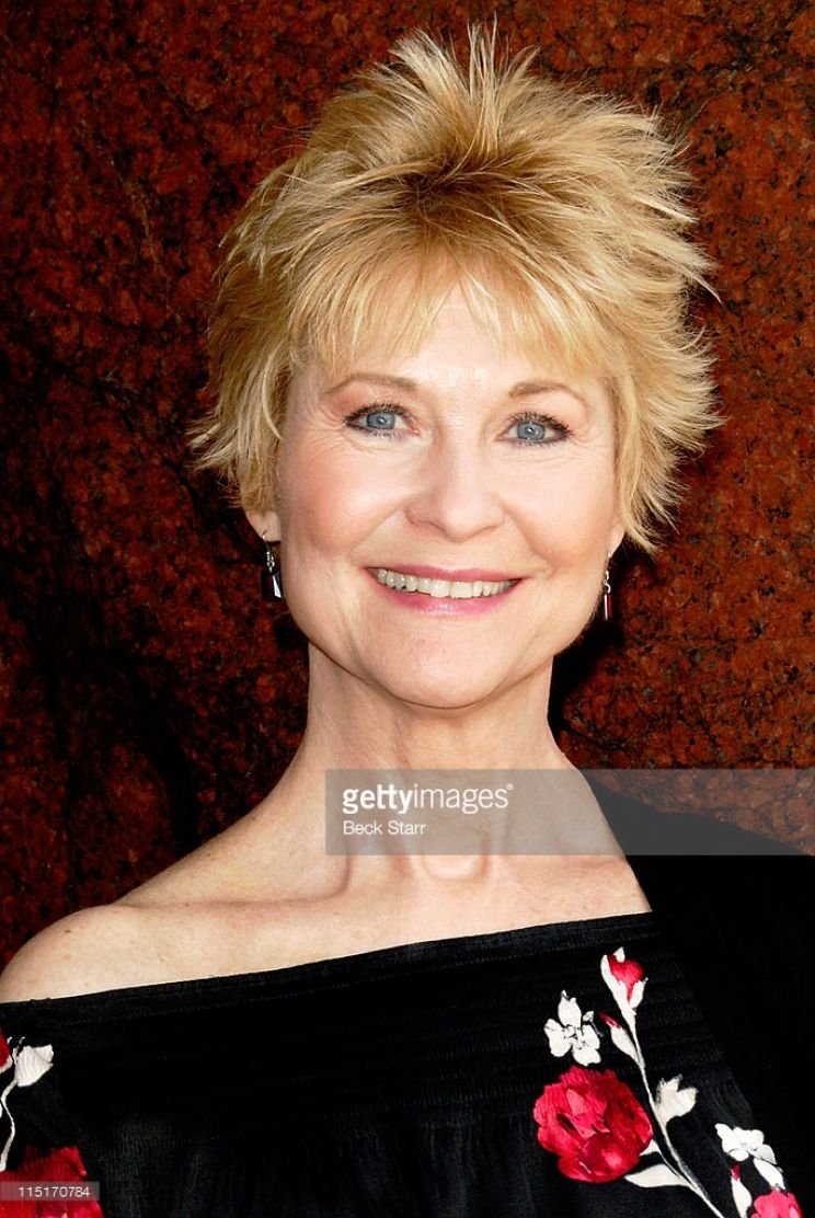Dee Wallace