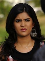 Deeksha Seth #4010534 picture (Portrait Medium)