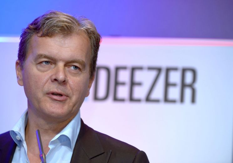 Deezer D