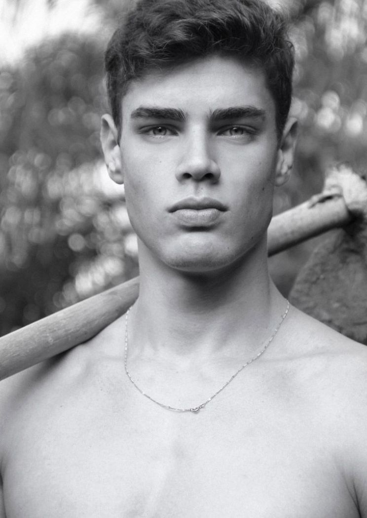 Dejan Loyola