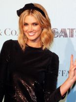Delta Goodrem #964253 picture (Portrait Medium)