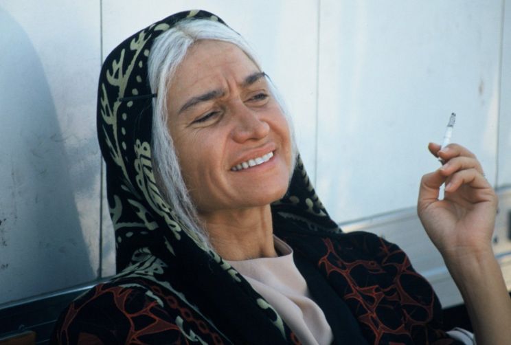 Demet Akbag