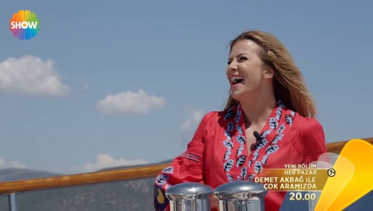 Demet Akbag