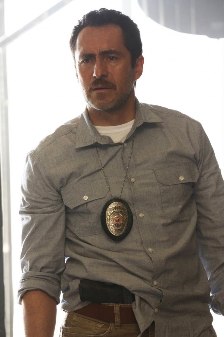 Demián Bichir