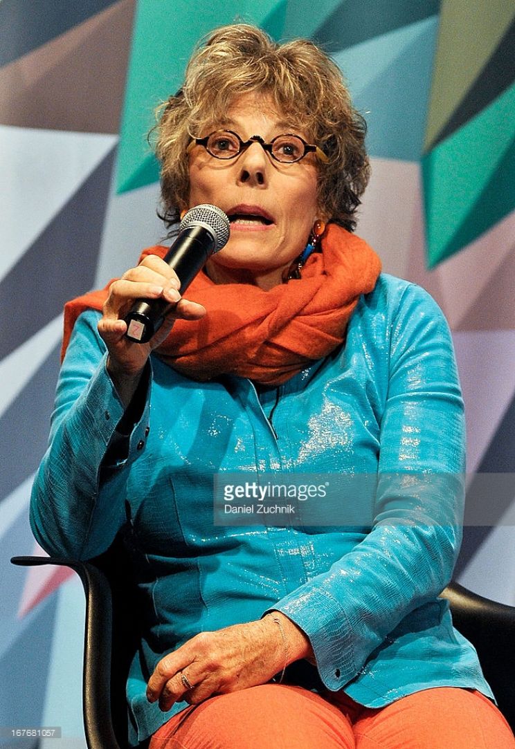 Dena Kaye