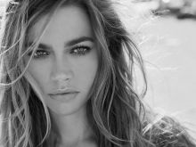 Denise Richards photo