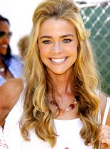 Denise Richards photo