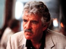 Dennis Farina