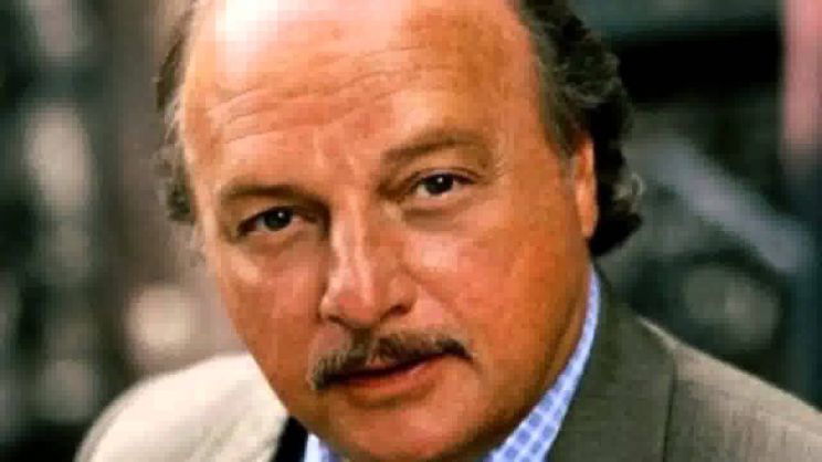 Dennis Franz